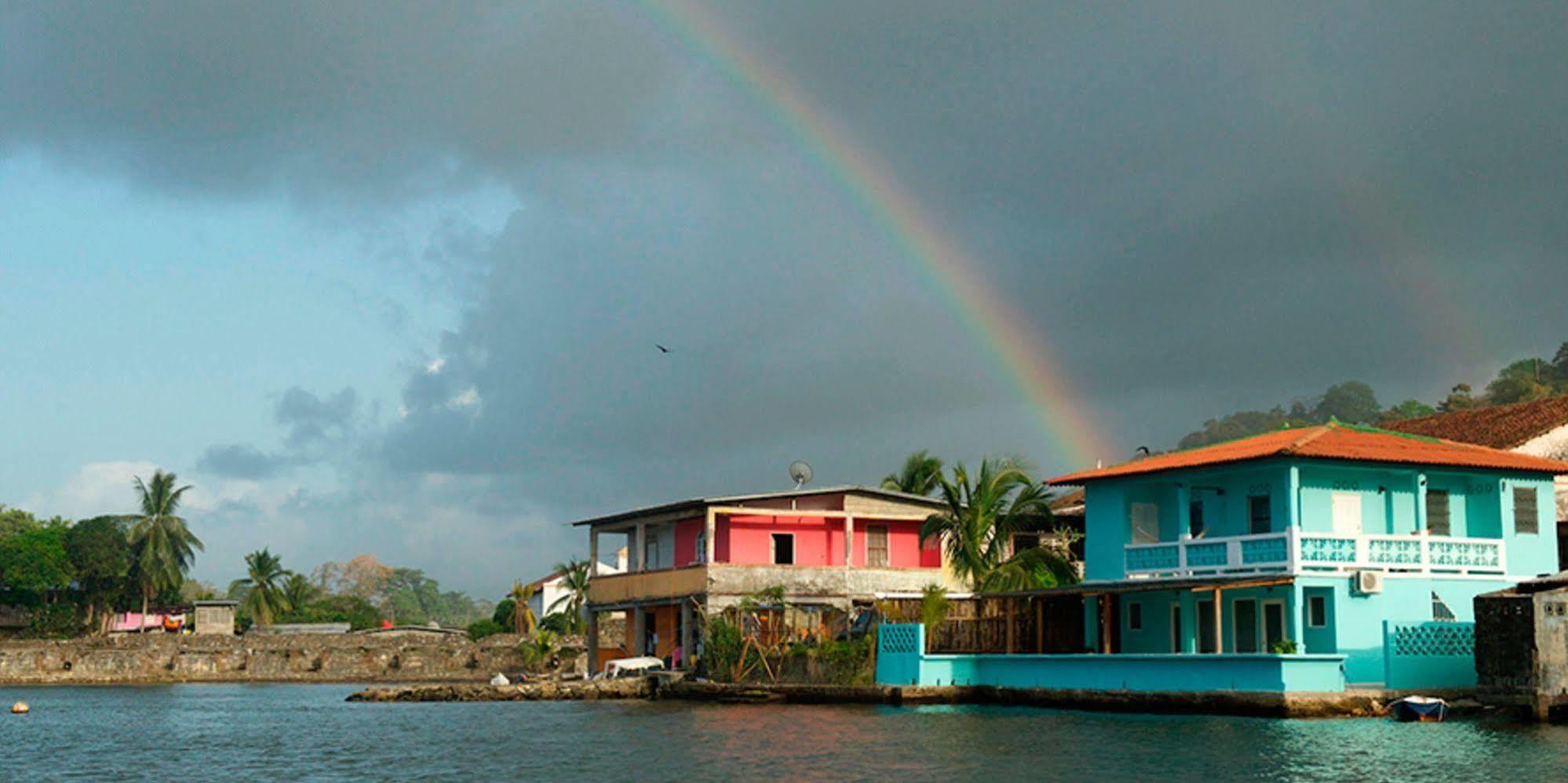 Casa Del Rayo Verde Hotelito Solidario Portobelo Bagian luar foto