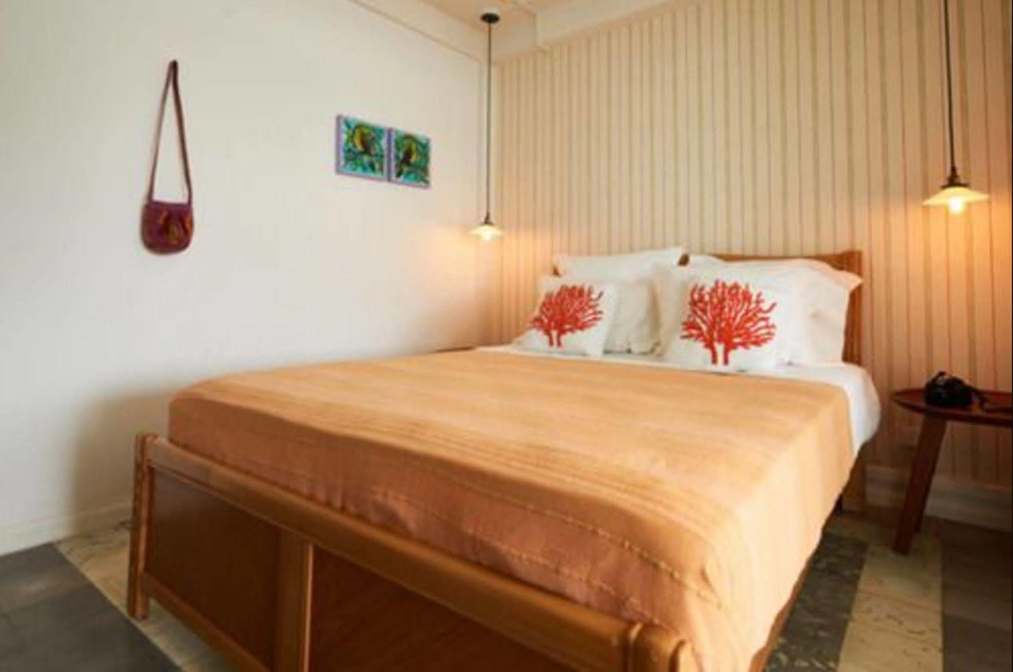 Casa Del Rayo Verde Hotelito Solidario Portobelo Bagian luar foto