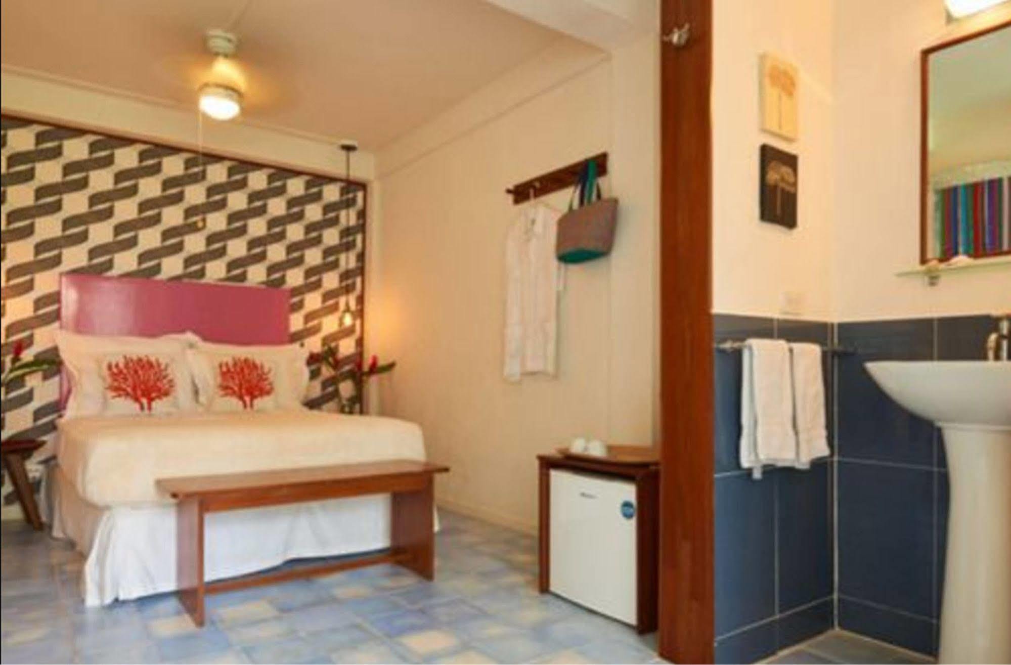 Casa Del Rayo Verde Hotelito Solidario Portobelo Bagian luar foto